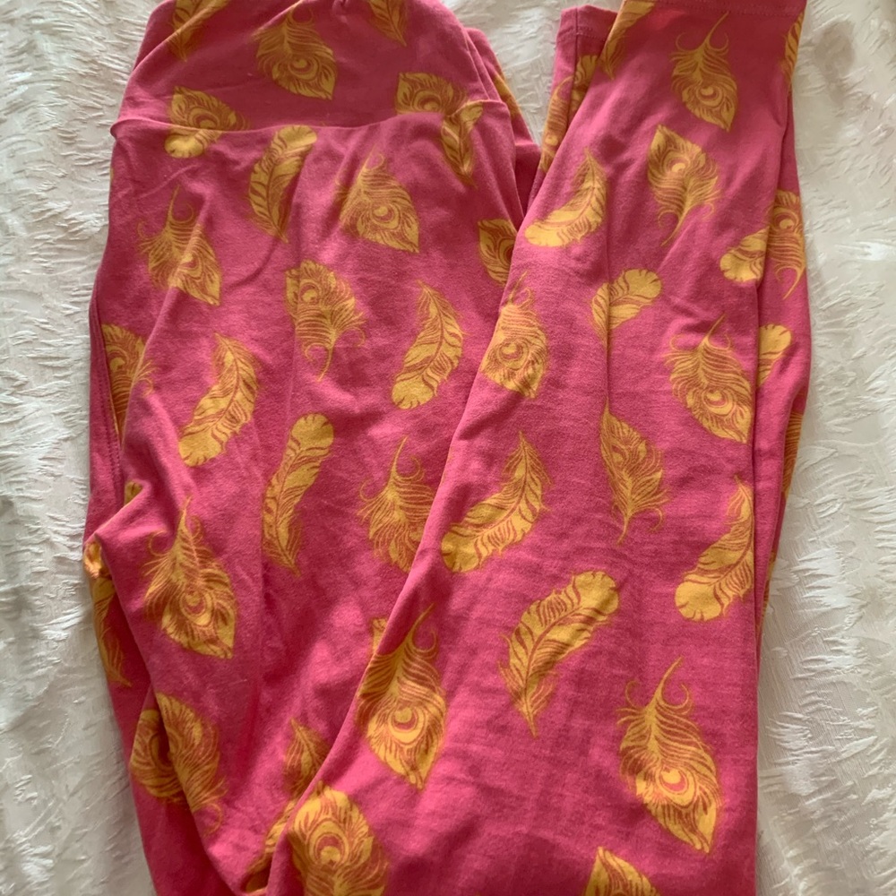 LuLaRoe One Size Feather Leggings